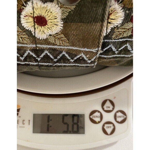 Fashion Concepts Women's Long Sleeve M Jacket Camo Embroidered Snap Button NWT - Picture 12 of 12